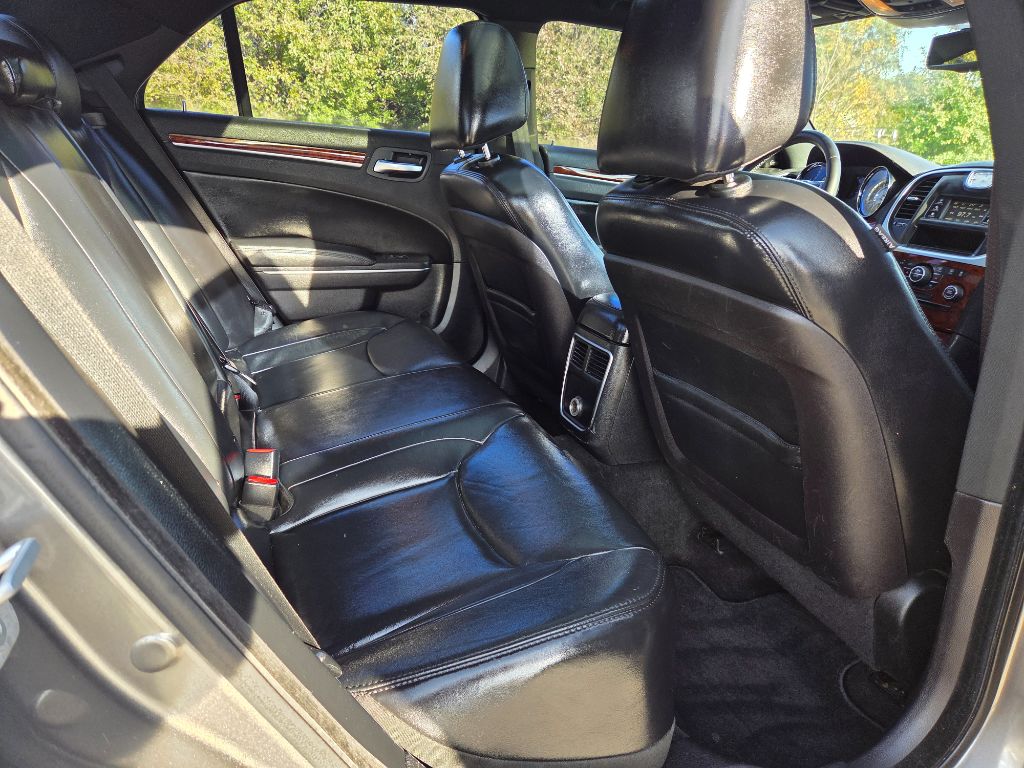 2012 Chrysler 300 - $10,400