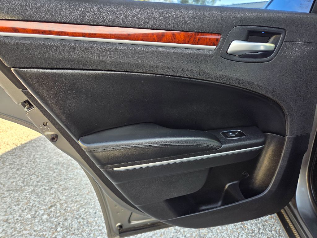 2012 Chrysler 300 - $10,400