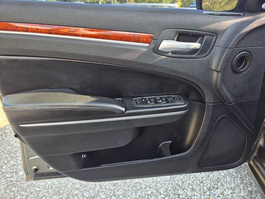 2012 Chrysler 300 - $10,400