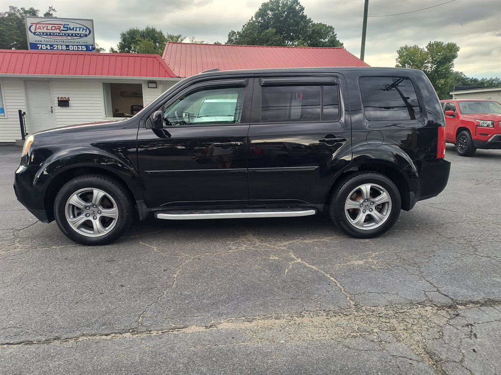2014 Honda Pilot - $10,999