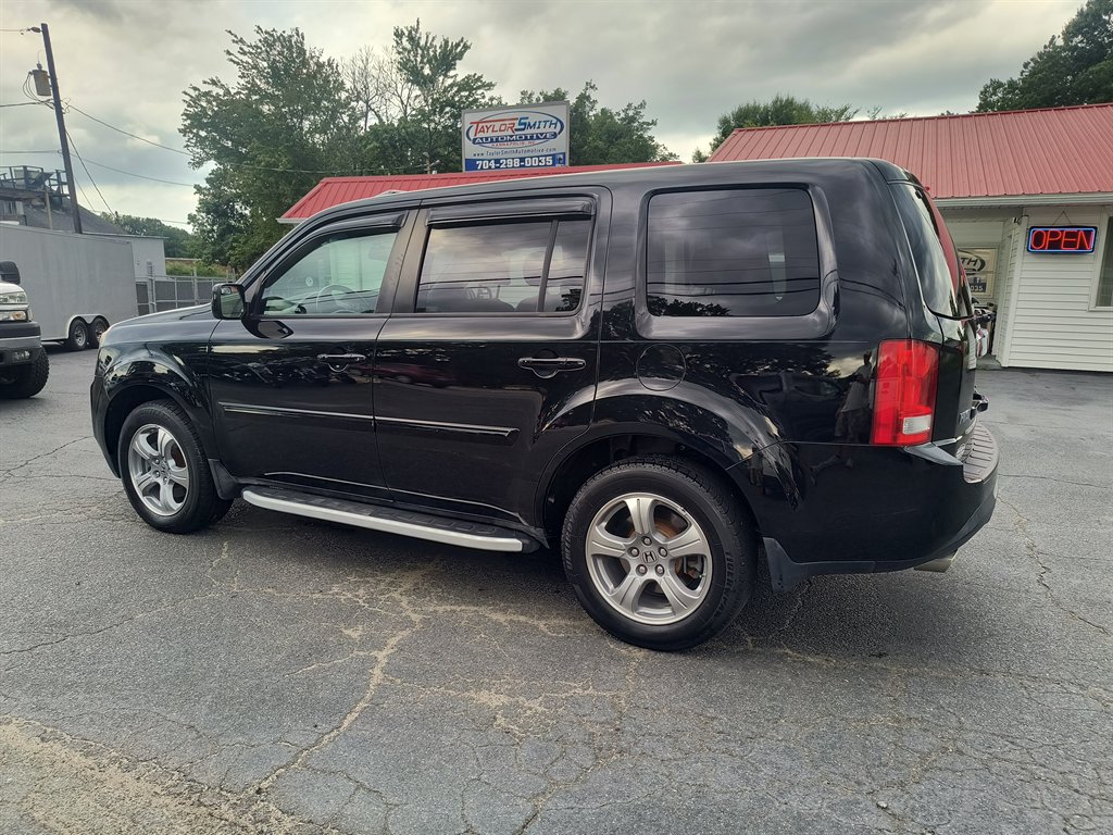 2014 Honda Pilot - $10,999