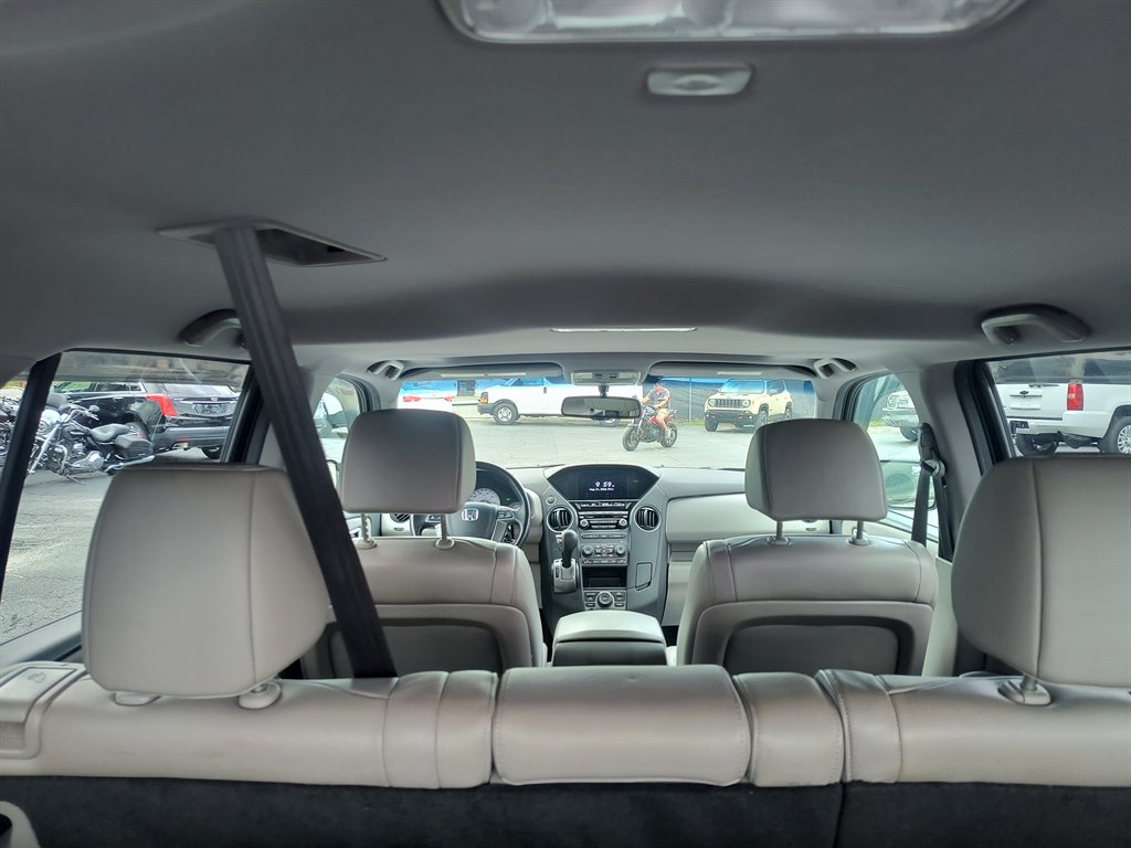 2014 Honda Pilot - $10,999