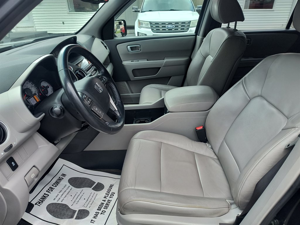 2014 Honda Pilot - $10,999