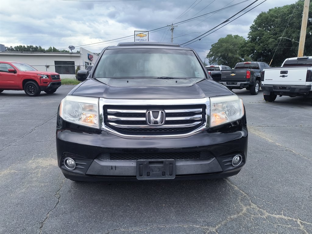 2014 Honda Pilot - $10,999