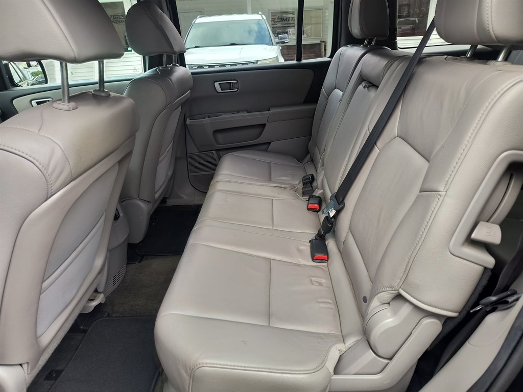 2014 Honda Pilot - $10,999