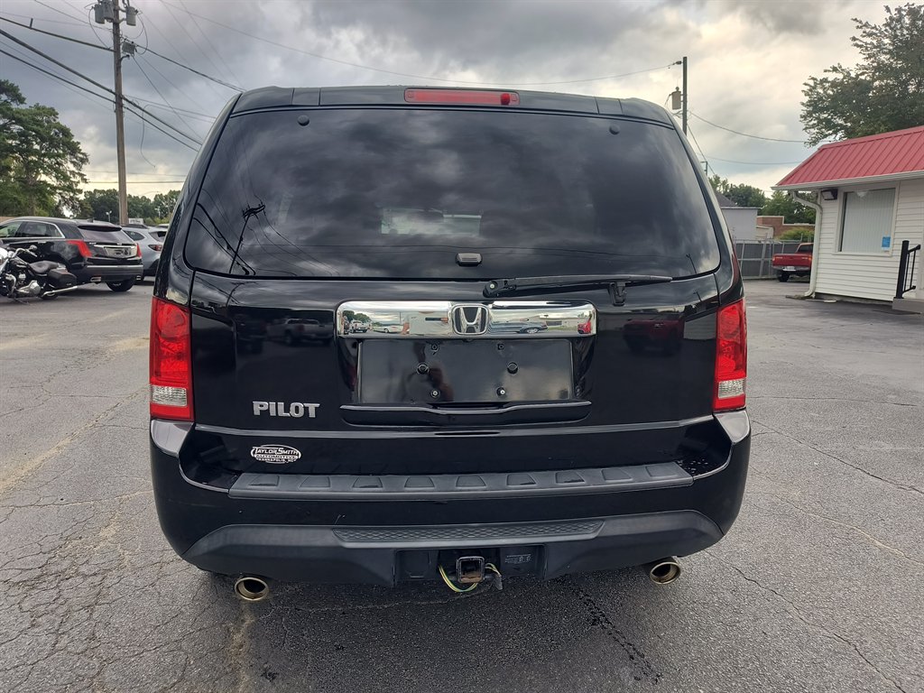 2014 Honda Pilot - $10,999