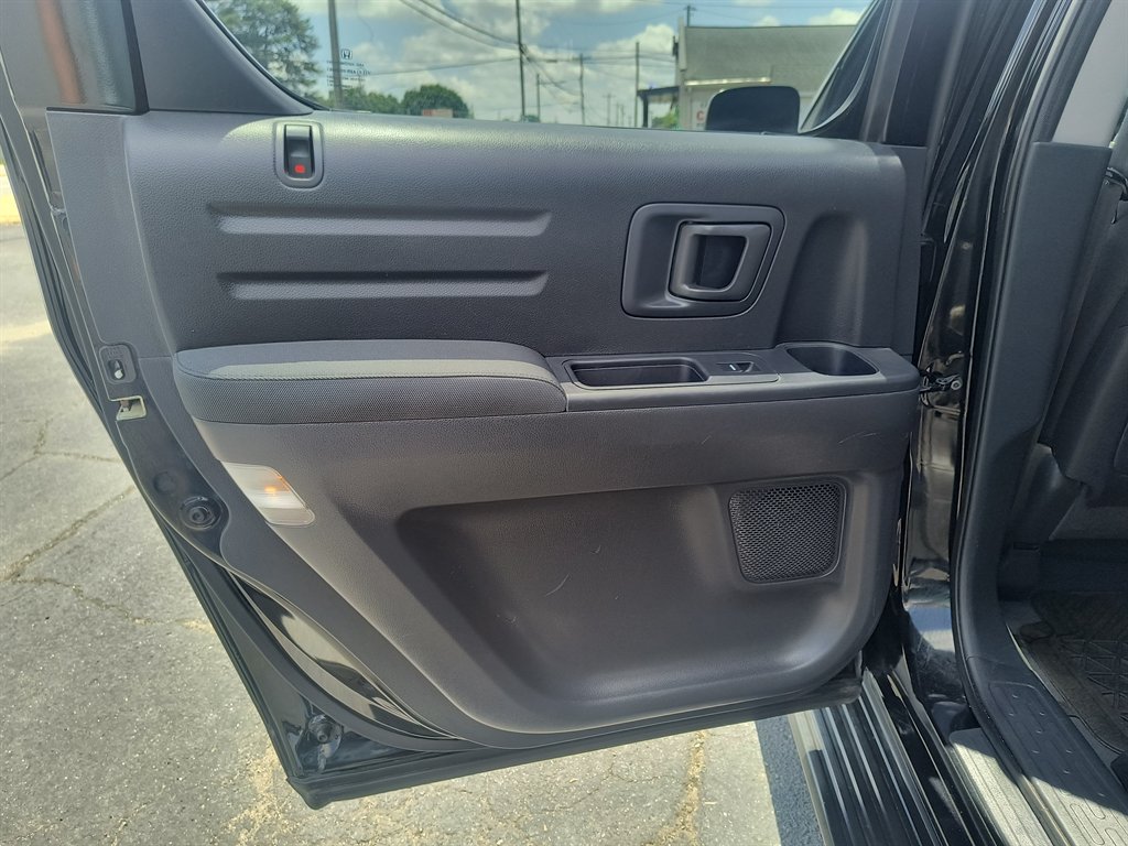 2014 Honda Ridgeline Sport photo