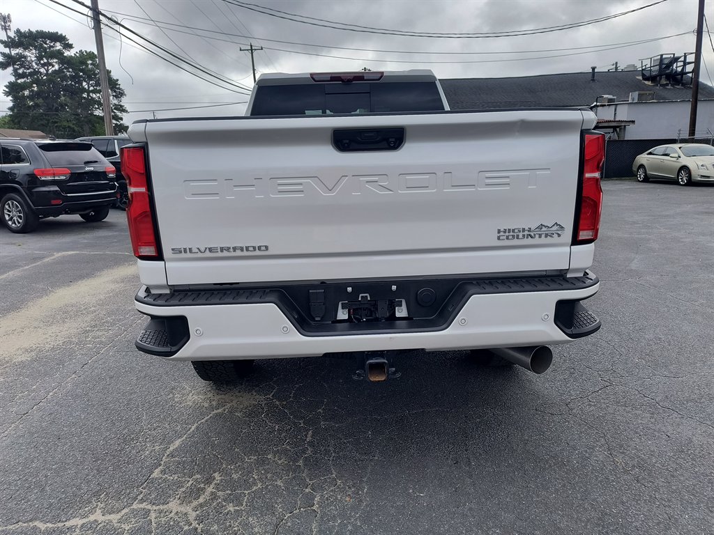 2025 Chevrolet Silverado 2500HD High Country photo 6