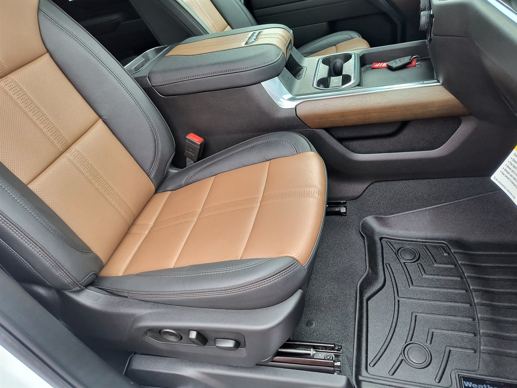 2025 Chevrolet Silverado 2500HD High Country photo 34