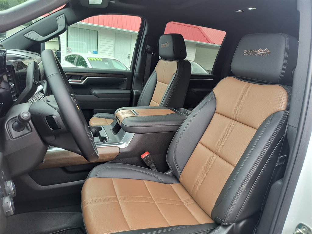 2025 Chevrolet Silverado 2500HD High Country photo 22