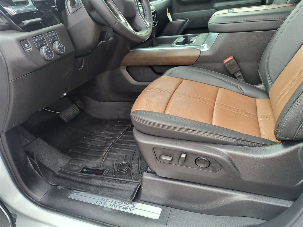 2025 Chevrolet Silverado 2500HD High Country photo 23