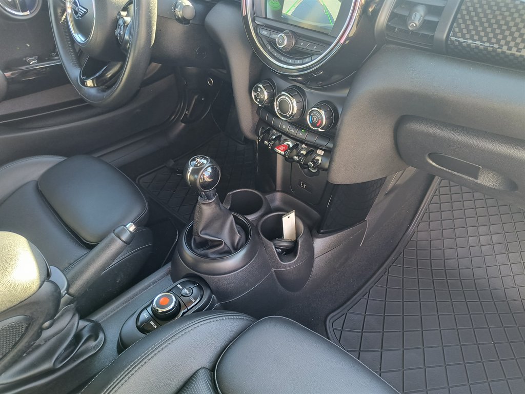 2019 MINI Hardtop - $13,999