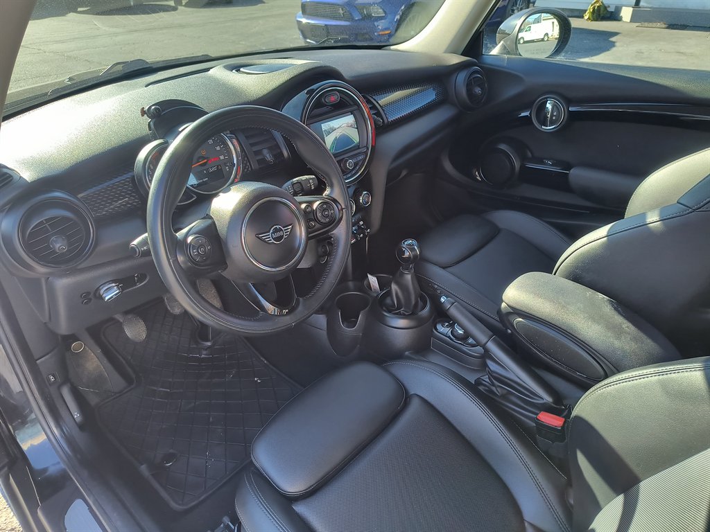 2019 MINI Hardtop - $13,999
