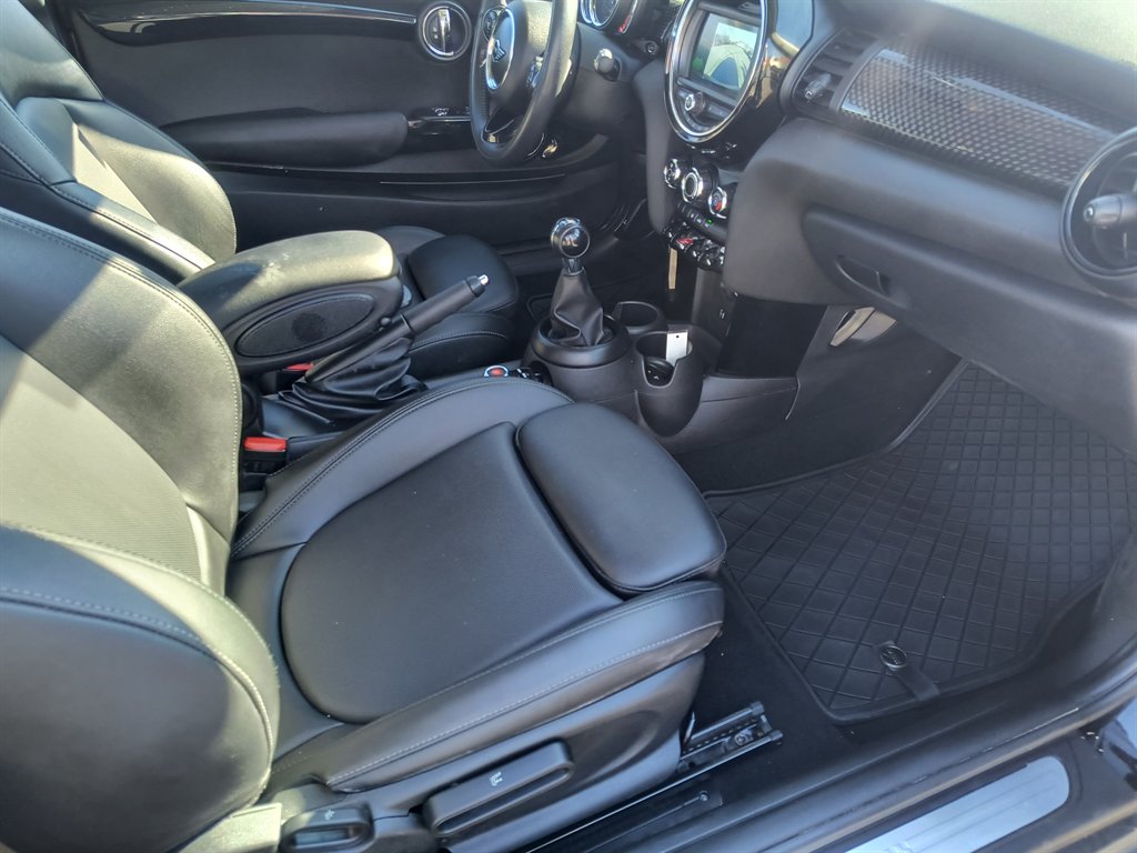 2019 MINI Hardtop - $13,999