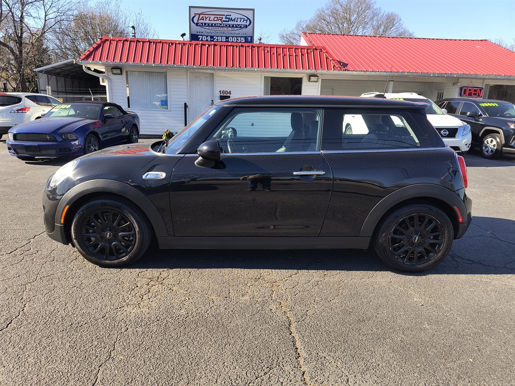 2019 MINI Hardtop - $13,999