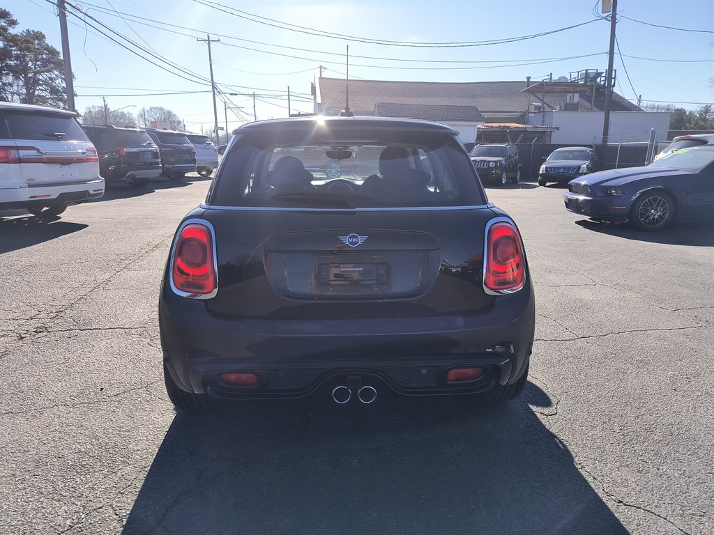 2019 MINI Hardtop - $13,999