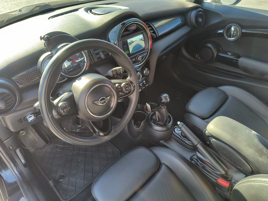 2019 MINI Hardtop - $13,999