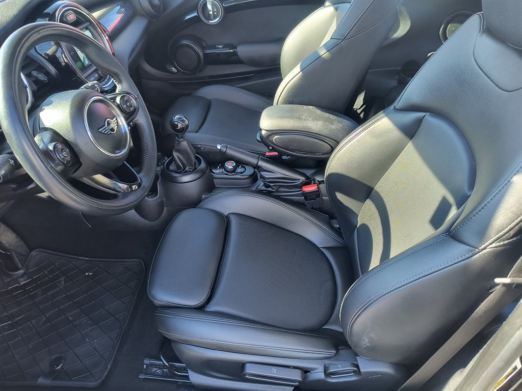 2019 MINI Hardtop - $13,999