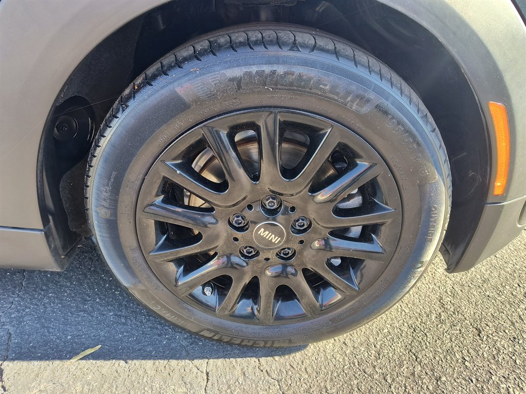 2019 MINI Hardtop - $13,999