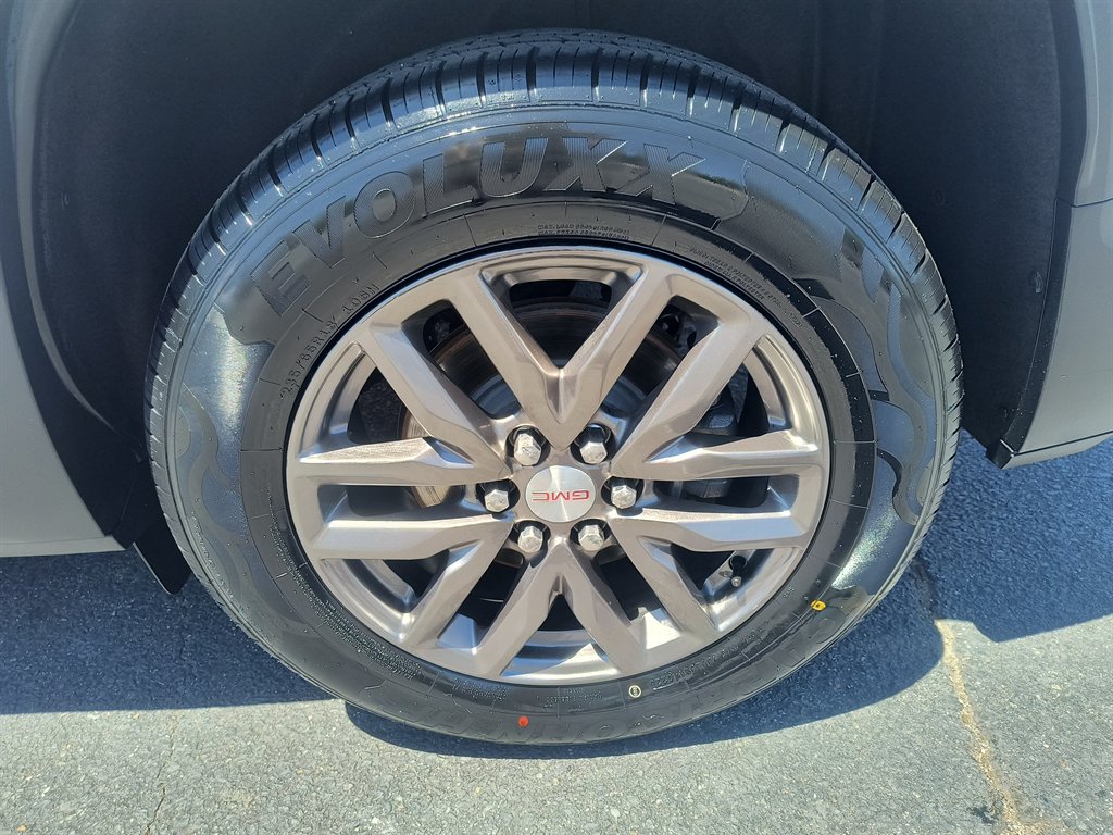 2018 GMC Acadia - $13,999