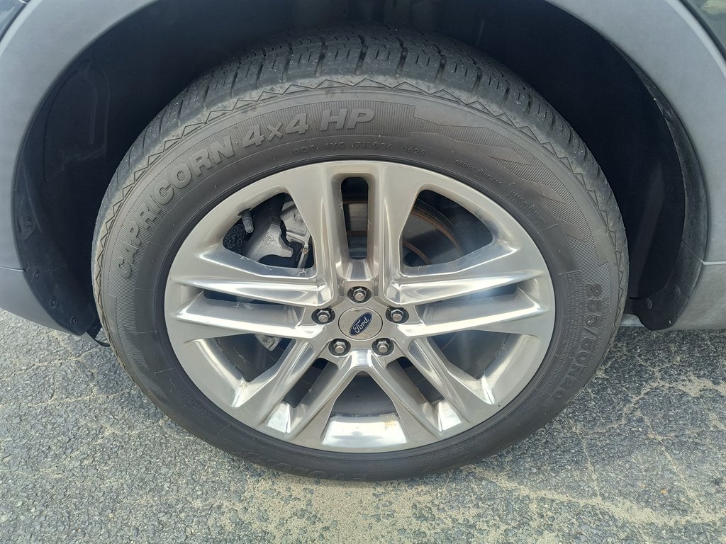 2016 Ford Explorer - $8,999