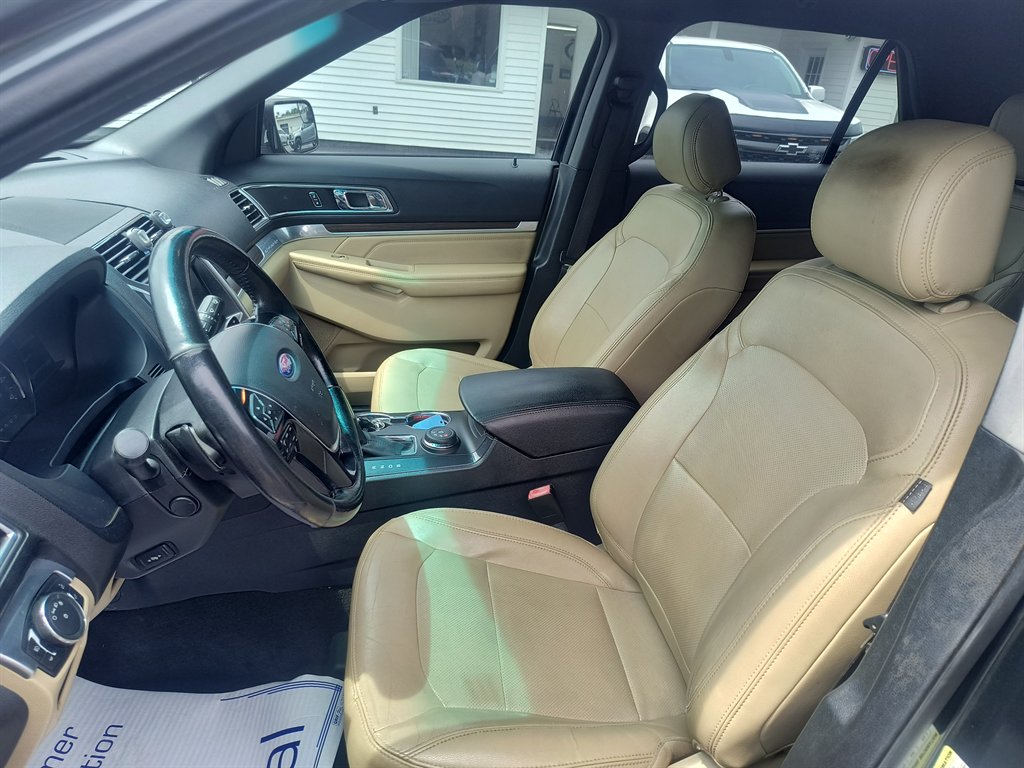2016 Ford Explorer - $8,999