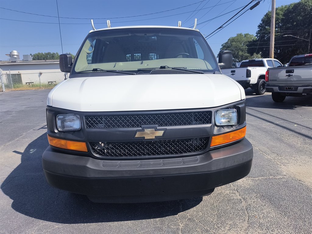 2015 Chevrolet Express - $10,999