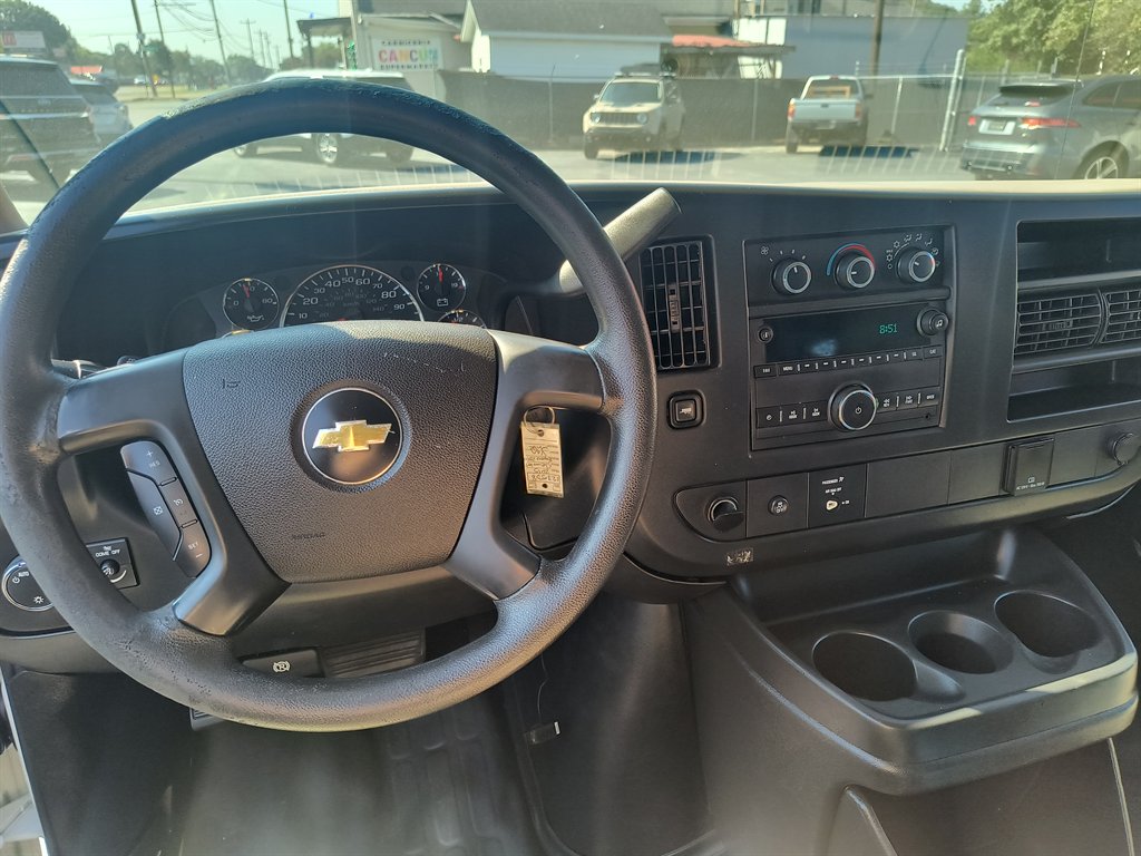2015 Chevrolet Express - $10,999