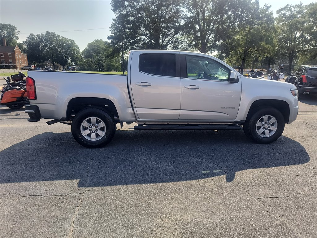 2017 Chevrolet Colorado - $14,500