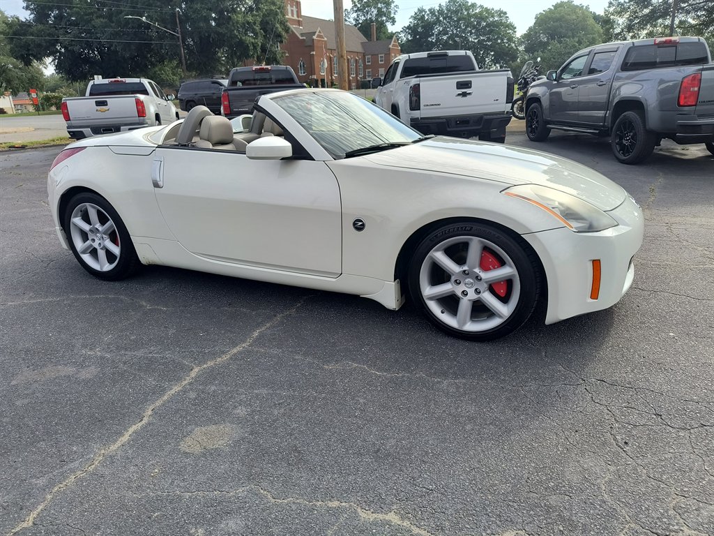 2005 Nissan 350Z - $7,999