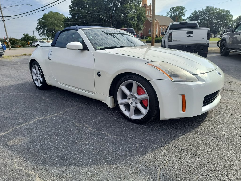 2005 Nissan 350Z - $7,999