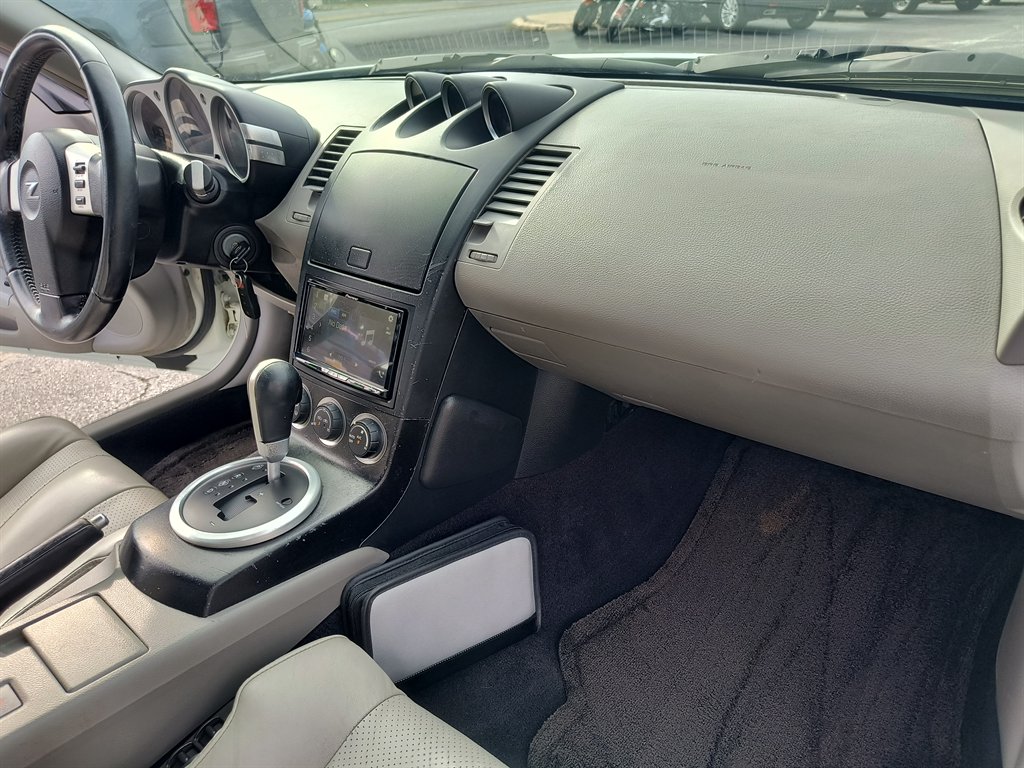 2005 Nissan 350Z - $7,999