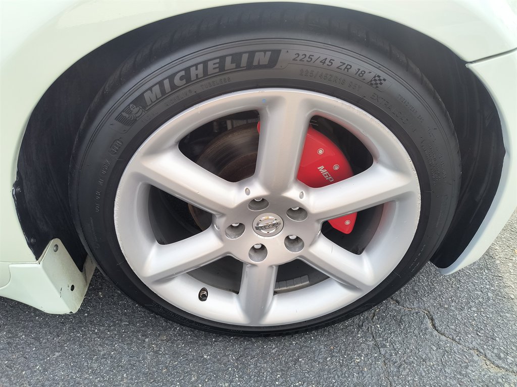 2005 Nissan 350Z - $7,999