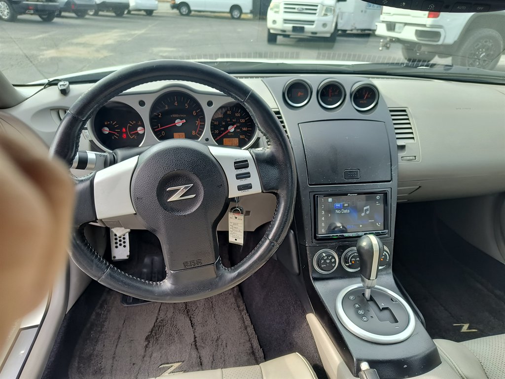 2005 Nissan 350Z - $7,999
