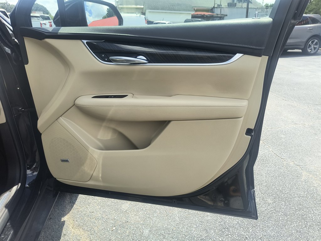 2018 Cadillac XT5 - $14,499