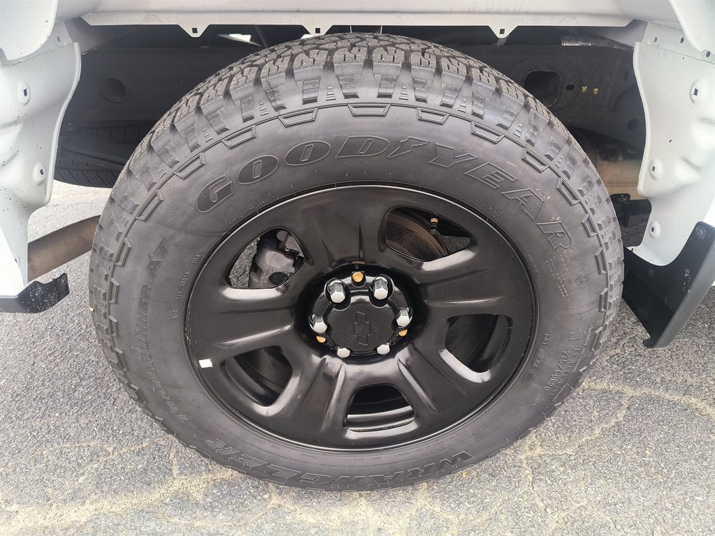 2021 Chevrolet Silverado - $26,999