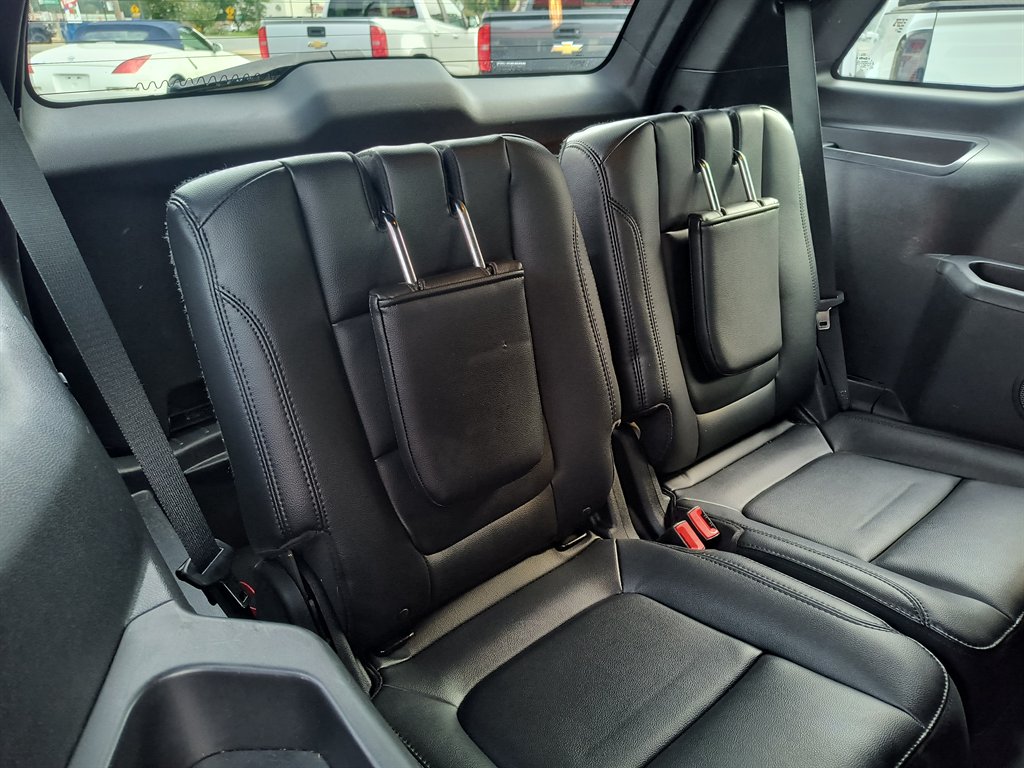 2016 Ford Explorer - $9,999