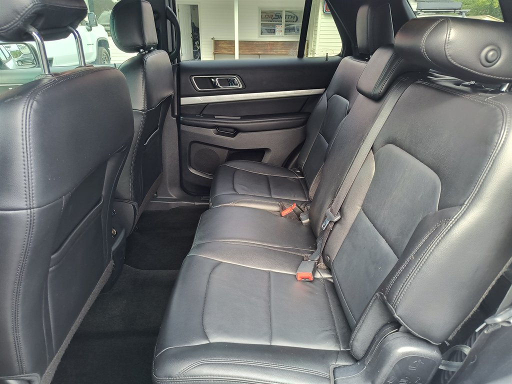 2016 Ford Explorer - $9,999