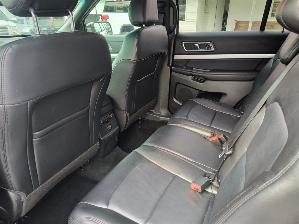 2016 Ford Explorer - $9,999