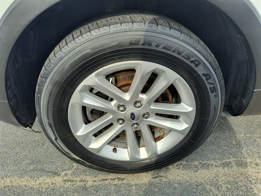 2016 Ford Explorer - $9,999