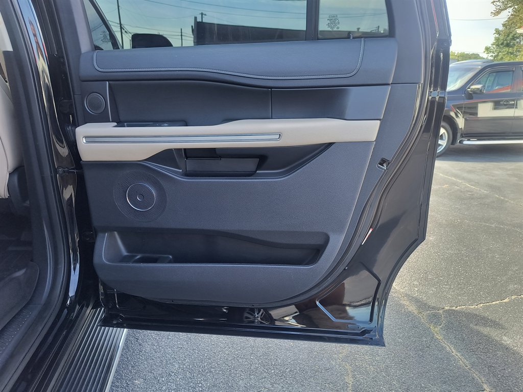 2022 Ford Expedition - $34,999