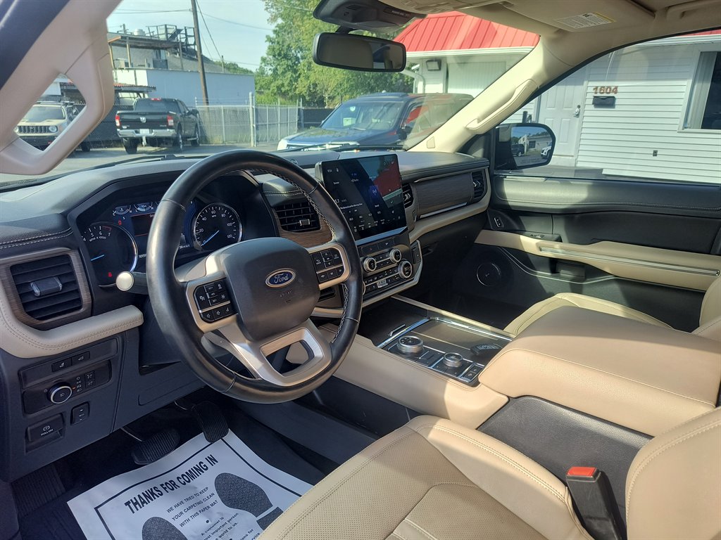 2022 Ford Expedition - $34,999