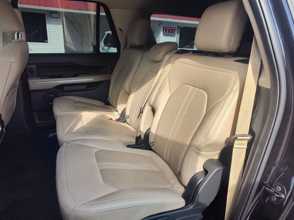 2022 Ford Expedition - $34,999