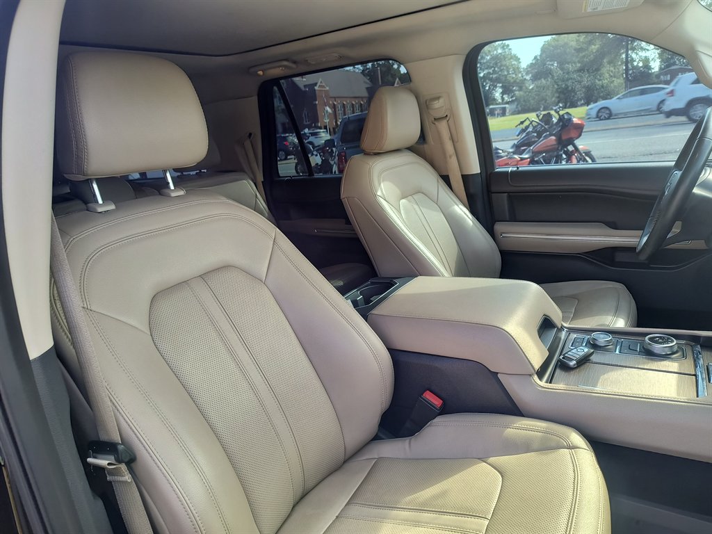 2022 Ford Expedition - $34,999