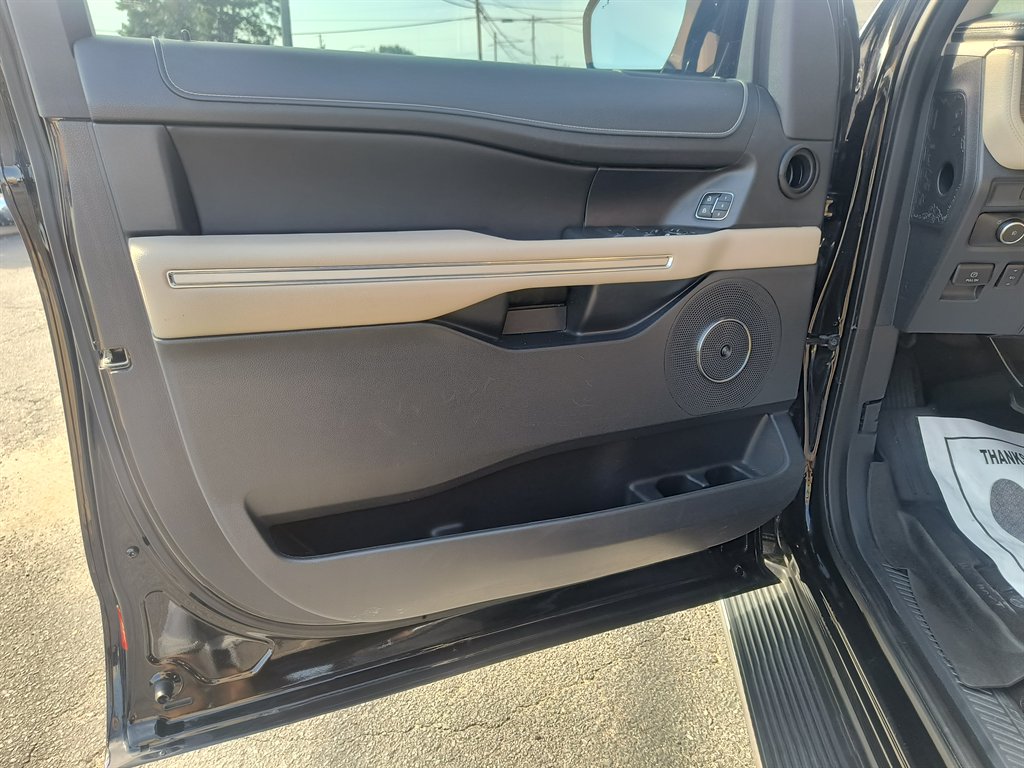 2022 Ford Expedition - $34,999