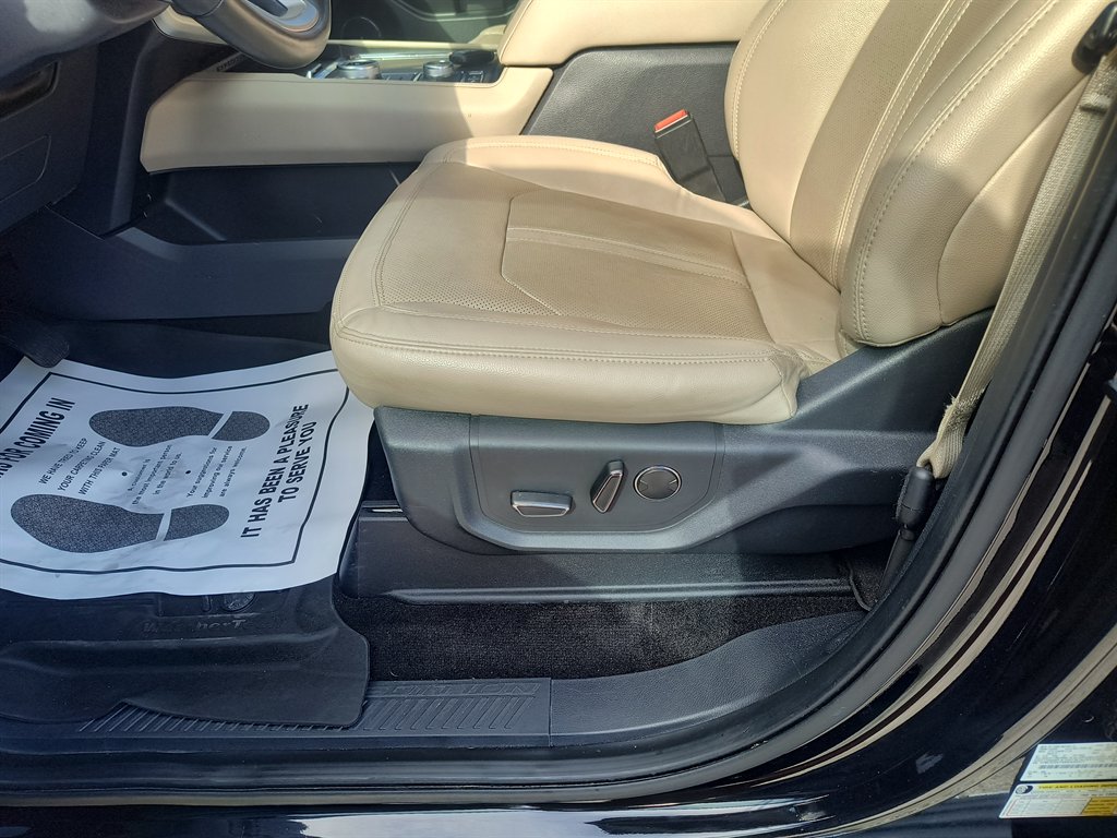 2022 Ford Expedition - $34,999