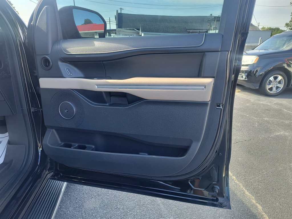 2022 Ford Expedition - $34,999