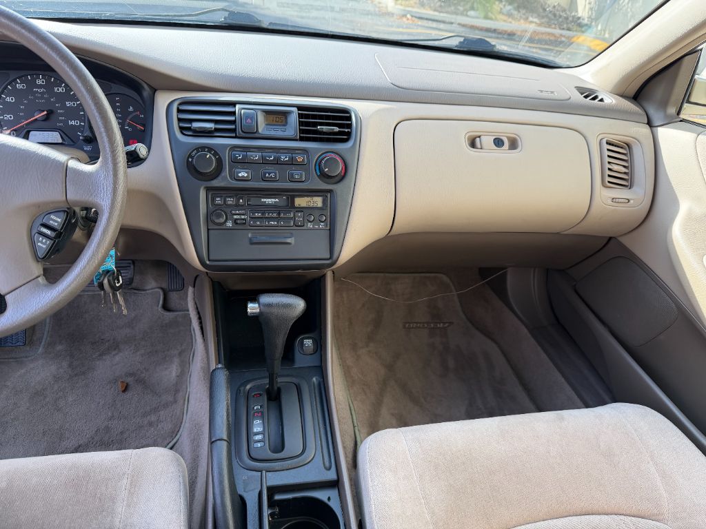 2000 Honda Accord - $3,999