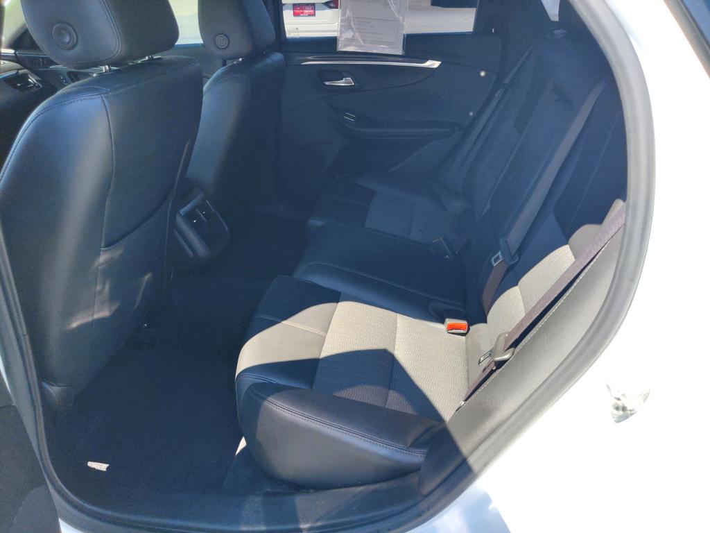 2019 Chevrolet Impala LT photo