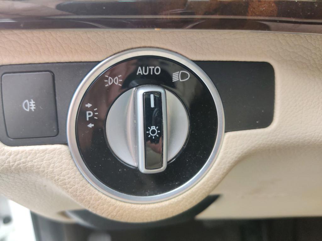 2014 Mercedes-Benz GLK-Class GLK350 photo